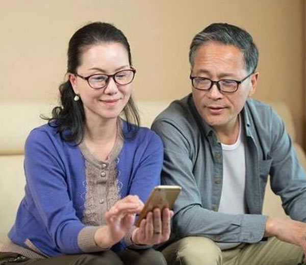 老年人如何戴老花鏡？注意四大錯(cuò)誤