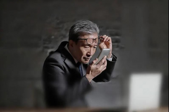美麗島多焦鏡:十六年的堅守，只為老花眼打磨一副多焦鏡